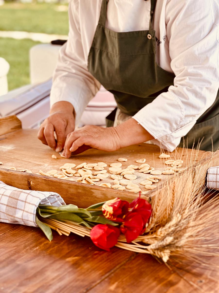 Chef in Trullo cooking class e degustazione prodotti della tradizione pugliese